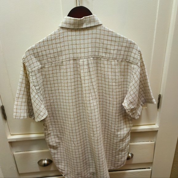 Men Burberry short sleeve shirt. - Picture 7 of 9
